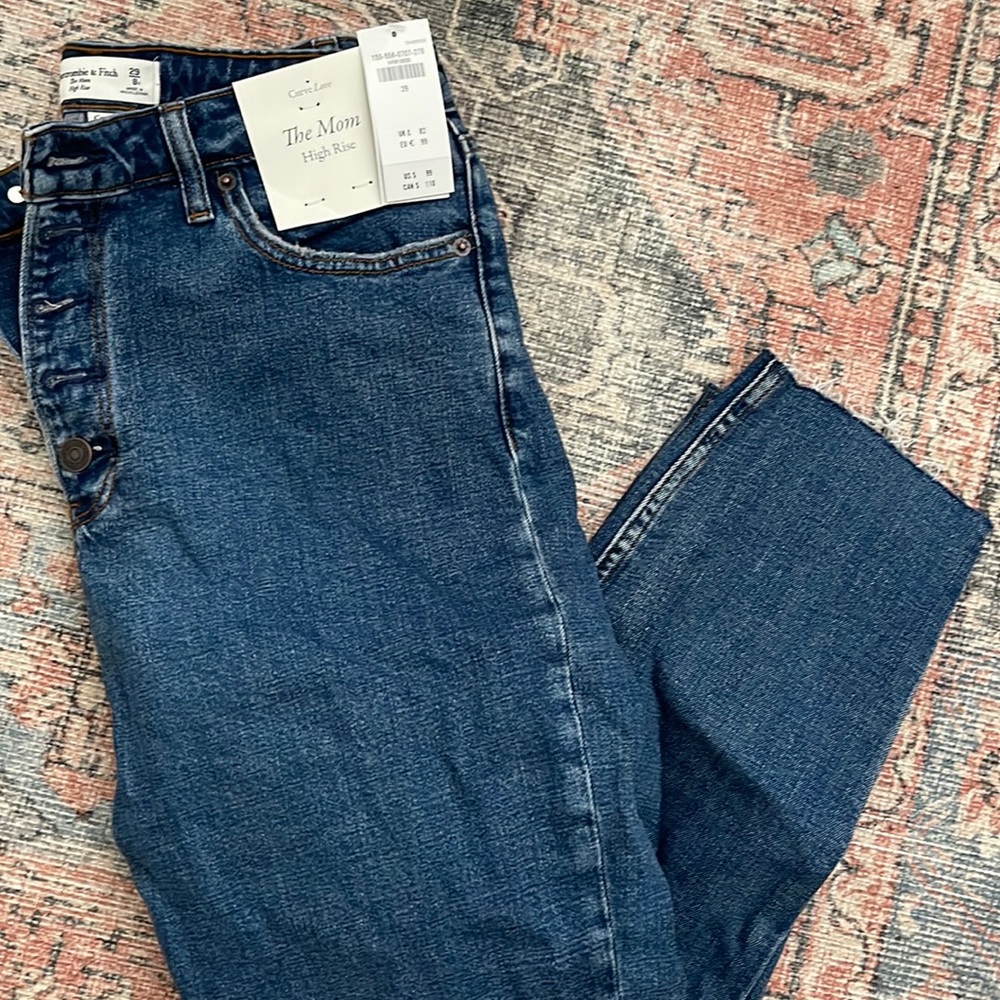 Brand new Abercrombie mom high rise jeans